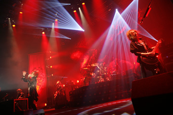 the GazettE、ツアー・ファイナルで本音がポロリ | BARKS