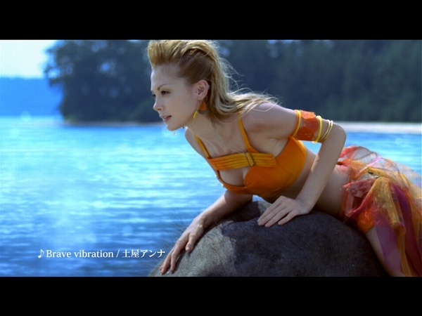 土屋アンナ、ANESSAのCMに出演 ～写真篇＆メイキング～ | BARKS