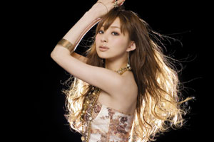 阪井あゆみ、“強い体が欲しい”と挑発する新曲リリース | BARKS