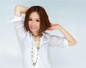 愛内里菜、恒例＜RINA MATSURI 2009＞のリクエストTOP30 | BARKS