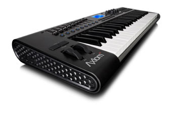 M-AUDIO Axiom 25 セミウェイテッドMIDIコントローラー Amazon | 【正規品】 M-AUDIO 25鍵盤セミウェイテッドMIDI