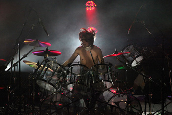 アメリカ✖️ジャパンさま X JAPAN、北米ツアー最終公演「自分自身を信じていれば夢は叶う