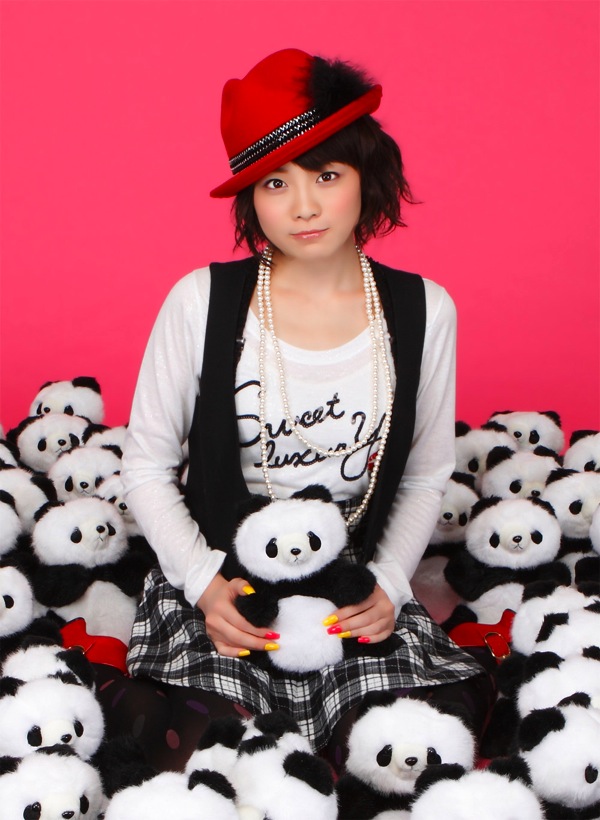 PANDA 1/2、藤岡みなみ 画像集 2010 | BARKS