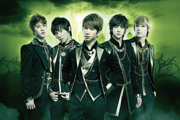 匿名配送 MBlAQ フォトブック DVD セット イジュン エムブラック 韓国 匿名配送 MBlAQ フォトブック DVD セット イジュン エムブラック