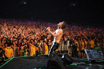 サマー　X JAPAN RETURNS&ラストライブ サマーソニック2011＞でみせた、X JAPANを取り巻く激変の証 | BARKS