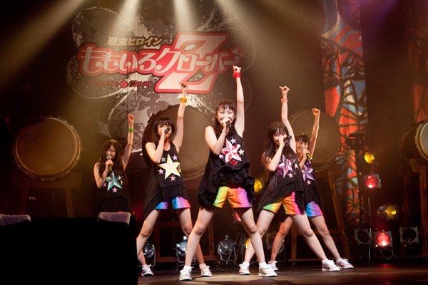ももいろクローバーZ、女性限定ライヴで自己最長公演時間更新