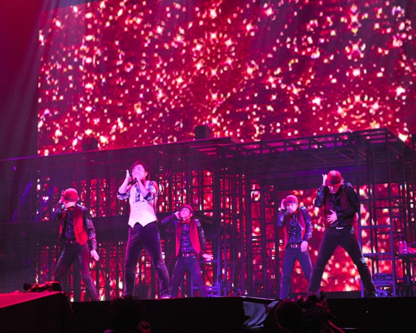 東京事変 2012年 日本武道館 解散ライブ スタンプ2個 Reol Oneman Live 「No title」Goods通信販売開始｜Reol