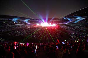 L'Arc～en～Ciel、総動員数45万人のワールド・ツアー凱旋公演は