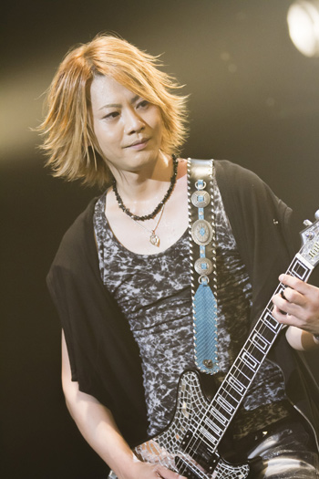 ラクリマ・クリスティー、ツアー終了と共に、再追加公演を緊急