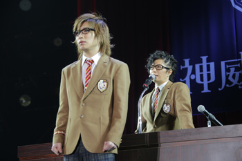 ライブレポート】“性”徒会長に扮した学園祭ライブ、GACKT、高速