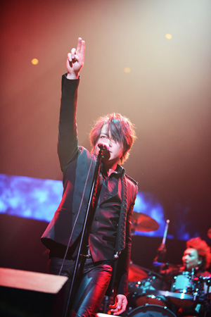 LUNA SEA the End of the Dream at 日本武道館 Amazon.co.jp: LUNA SEA LIVE TOUR 2012-2013 The End of the