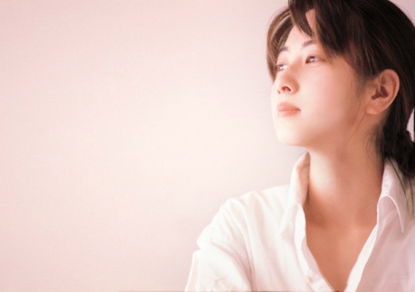 ZARD＝坂井泉水、7回忌に東京と大阪でフィルム上映および献花台