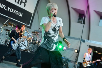 SPYAIR 3曲入りインディーズ配布CD-R Amazon.co.jp: 青 (通常盤) - SPYAIR: ミュージック