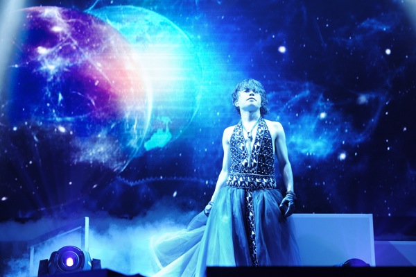【未使用】UNDER:COVER 2 tmr 西川貴教　BODY WILD UNDER:COVER 2 【通常盤】 : T.M.Revolution | HMV&BOOKS online