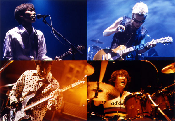 スピッツ、幻のライヴDVD『放浪隼純情双六 Live 2000-2003』を10