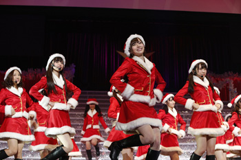 乃木坂46 生写真 白石麻衣 メリークリスマスショー 2013 コンプ ライブt 白石麻衣 生写真 Merry Xmas Show 2013 乃木坂46 - メルカリ