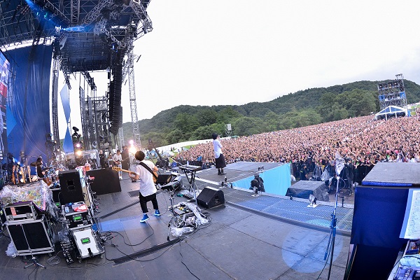 RADWIMPS 青とメメメ　野外ライブ　キャップ RADWIMPS 青とメメメ 激レアキャップ - メルカリ