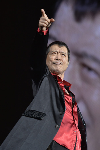 矢沢永吉さん Z's 2014セット 矢沢永吉、未発表ライブ映像登場、MCだけを集めた特典が熱い | BARKS