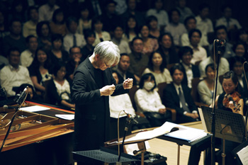 坂本龍一、フル・オーケストラと共に全国7会場 | BARKS