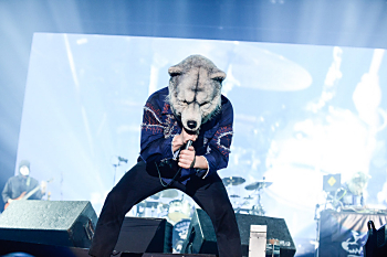 ライブレポート】MAN WITH A MISSION、幕張メッセ2万3千人が熱狂