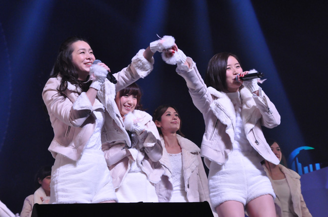 14th LIVE 井の中のアイドリング!!!大海でバタアシング!!!菊地亜美アイドル卒業までのカウントダウン [Blu-ray] Amazon.co.jp: 14th LIVE 井の中のアイドリング!!!大海で