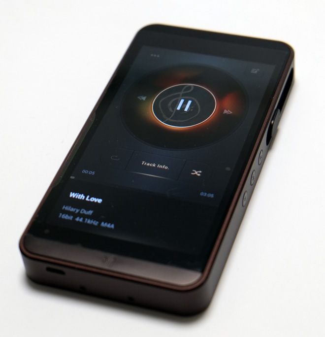 DSDネイティブ再生に対応！注目のDAP「Calyx M」を買ってきまし
