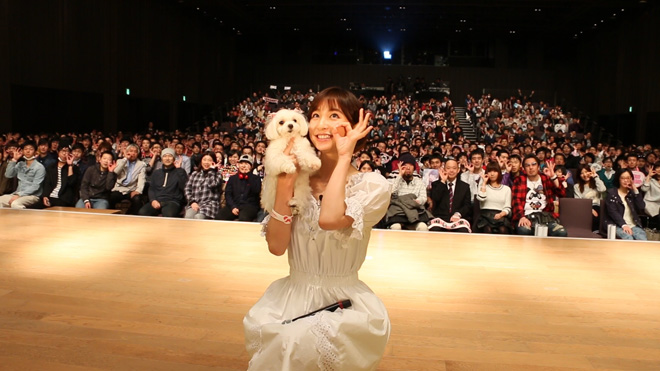 イベントレポート】篠田麻里子、初のソロイベントに涙 | BARKS