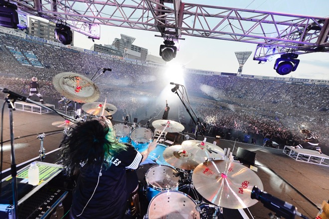 ONE OK ROCKの最新ライブ映像、「dTV」で独占配信 | BARKS