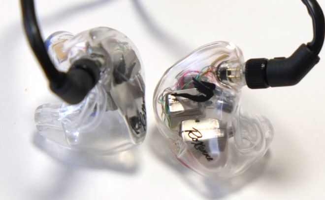 ［最終値下］JH Audio Roxanne ロクサーヌ ハイエンドイヤホン JH Audio ROXANNE Universal レビュー