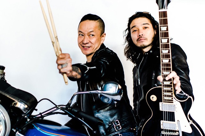【未開封】MANNISH BOYS 斉藤和義 中村達也 クッションカバー MANNISH BOYS、BSプレミアム『The Covers』で新曲メドレーを披露