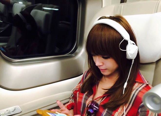 浜崎あゆみ、世界的トップDJが愛用するヘッドフォン「V-MODA」と