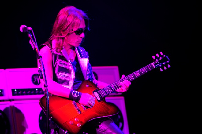 B'z 松本孝弘 TAK MATSUMOTO ソロギター サウンズ