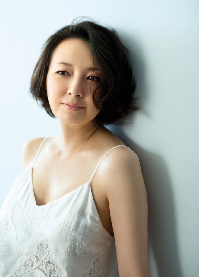 20世紀最後のアイドル”高橋由美子、歌手デビュー25周年記念
