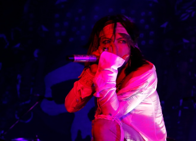 詳細レポ】VAMPS、＜BEAST PARTY＞初日「なんでそんなにセクシー