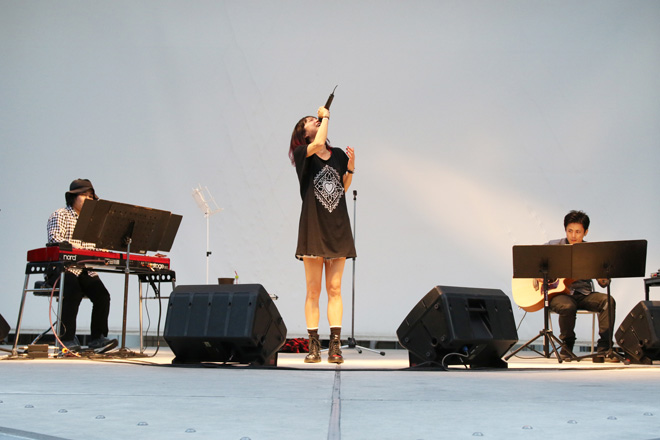 ★激レア★ 唄の降る夜 コンサート　tシャツ　マチアソビ Aimer LiSA LiSAが聖地・日本武道館で様々な想いを胸に、“音楽で1つに”なっ