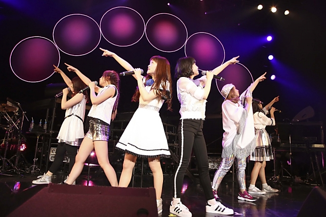 J-WAVE | ﻿ リトグリ・manakaは新成人！﻿ メンバーと歩んだ10代