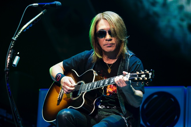 ライブレポート】B'zの松本孝弘、「楽器が歌うっていうのも