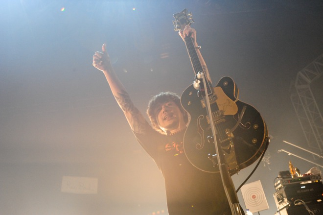 速レポ】＜SATANIC CARNIVAL＞Ken Yokoyama、「誰だって今日から