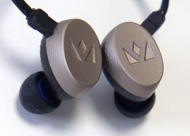 BARKS編集部レビュー】Noble Audio Katana Universal、K10との