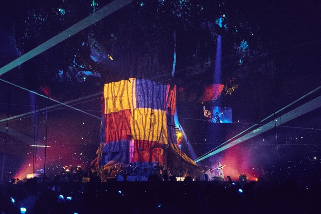 ライブレポート】SEKAI NO OWARI、驚愕のドーム＆スタジアム