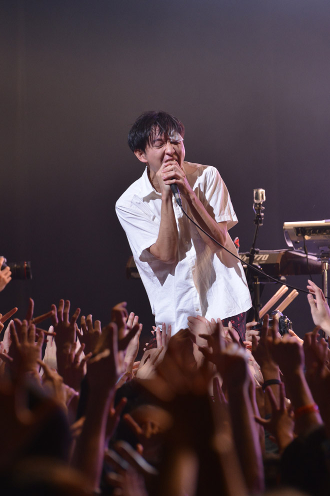 抜糸した傷口が張り裂けそう！」神聖かまってちゃん、ツアー