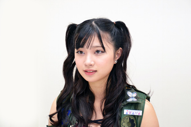 LADYBABY B2 非売品ポスター　2枚　REIRIE 金子理江　黒宮れい LADYBABY B2 非売品ポスター 2枚 REIRIE 金子理江 黒宮れい