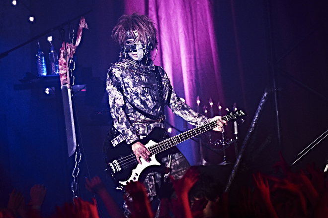 ライブレポート】the GazettE、暴発する本能に衝き上げられた