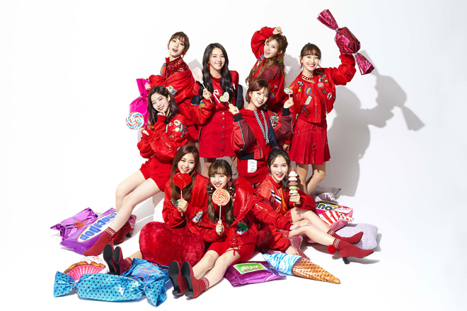 TWICE ツウィ クリスマスエディション　廃盤　キャンディポップ トレカ TWICE ツウィ tzuyu クリスマスエディション 白枠 トレカ ②