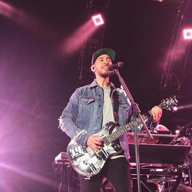 LINKIN PARK リンキンパーク ギターピック レア 虹色 マイク・シノダ LINKIN PARK リンキンパーク 虹色 ギターピック マイク・シノダ