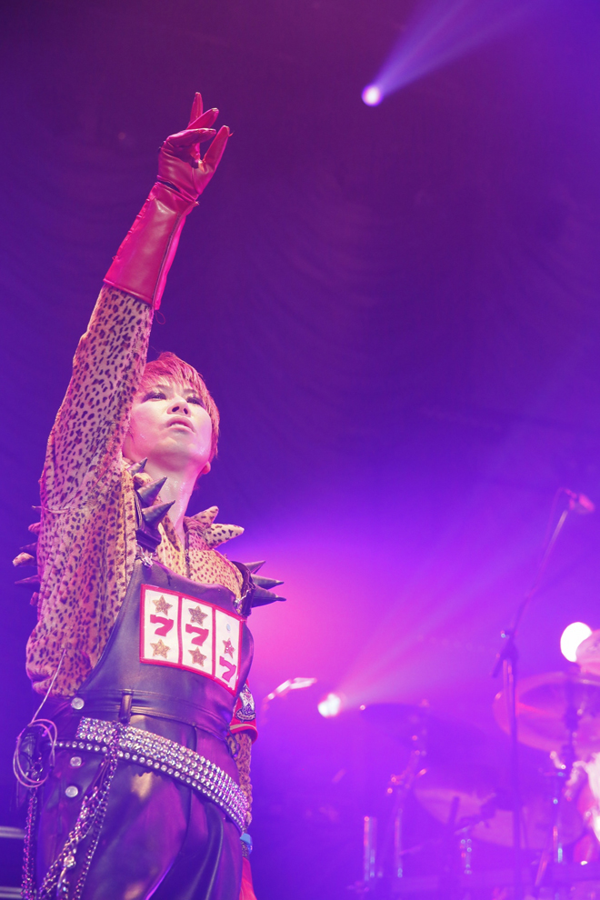 Psycho le Cemuが“あの場所”目指してライブで新曲入りCD配布