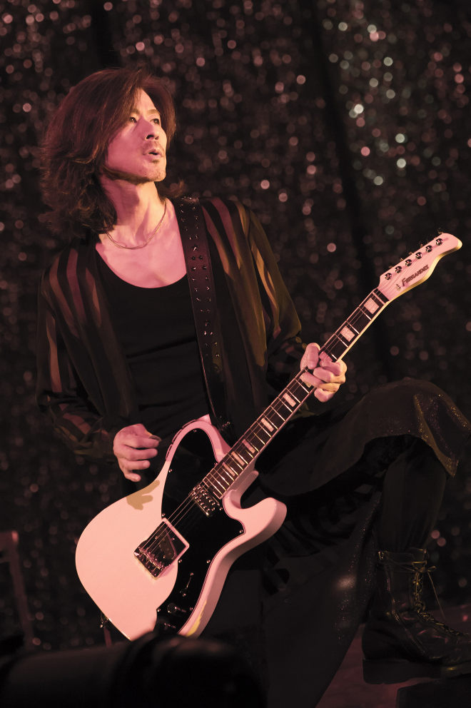 BUCK-TICK、『No.0』の旅を経て新章へ。武道館を愛で包んだ