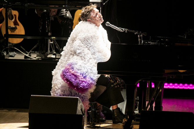 希少 House Of Rufus 19枚組box ルーファス・ウェインライト Amazon Music - ルーファス・ウェインライトのRufus Wainwright
