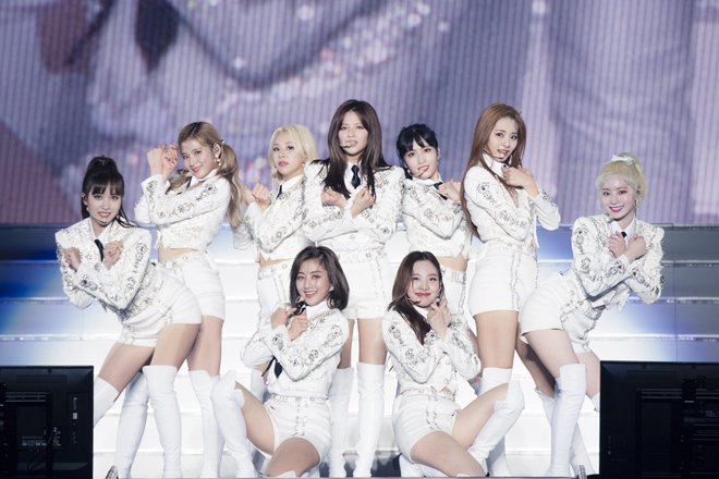 3/30 twice ドームツアー Gs_sNPObwAAAjPO.jpg:large