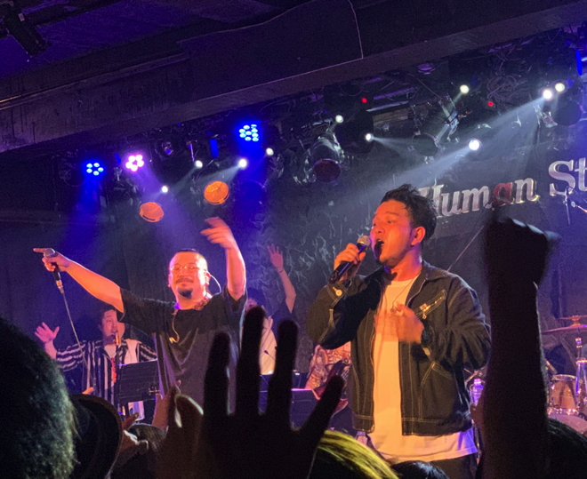 D-51、地元・沖縄で15周年ツアーファイナル | BARKS